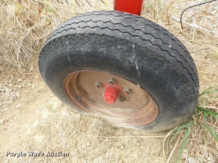 image for item DE7982 Enrossi 12+3 hay rake