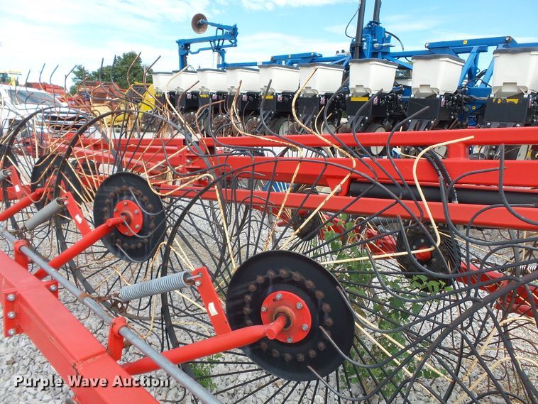 image for item DE7982 Enrossi 12+3 hay rake