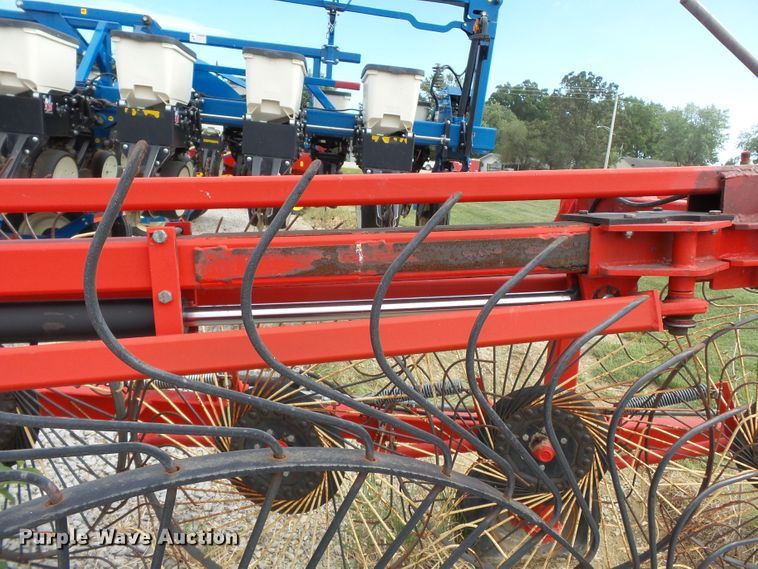 image for item DE7982 Enrossi 12+3 hay rake