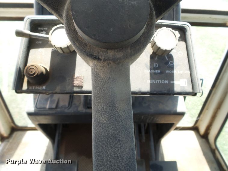 image for item DG0173 1979 Case 2090 tractor