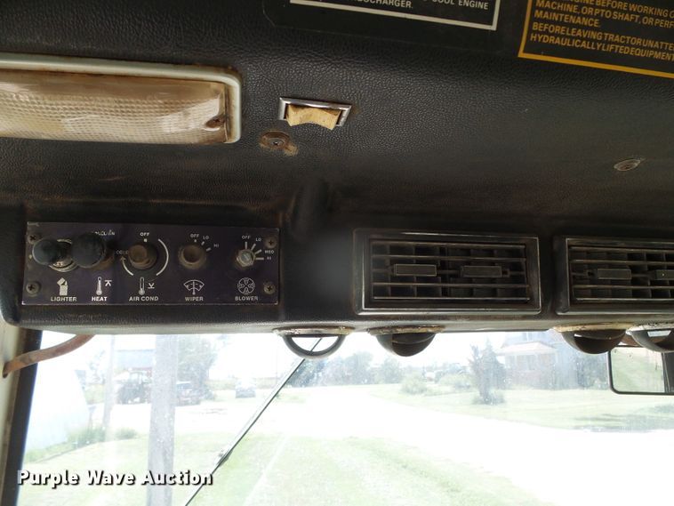 image for item DG0173 1979 Case 2090 tractor