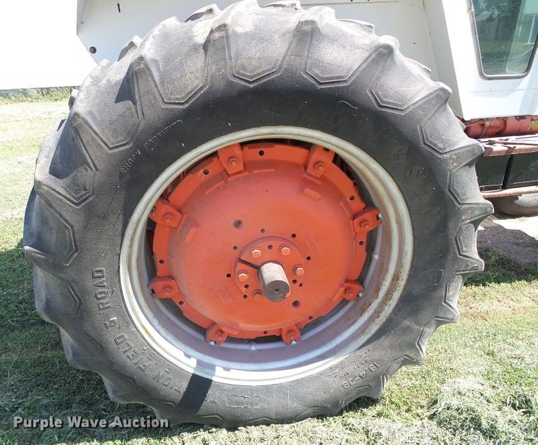 image for item DG0173 1979 Case 2090 tractor