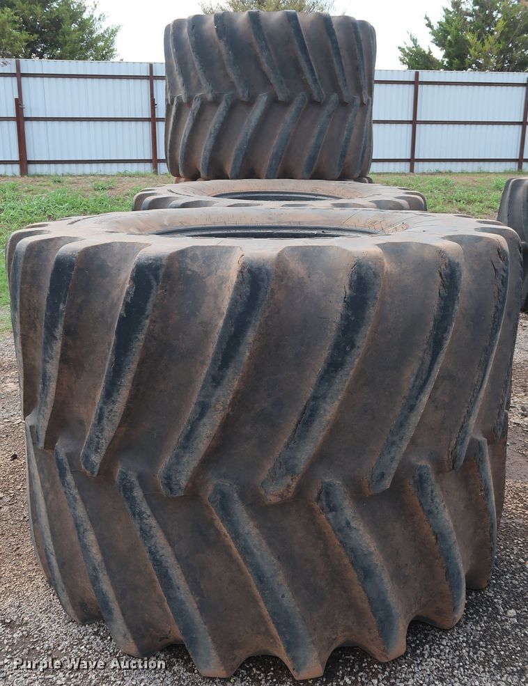 image for item DG4134 (4) Firestone Flotation 23DT 1250/45B32 tires