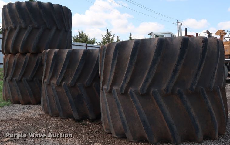 image for item DG4134 (4) Firestone Flotation 23DT 1250/45B32 tires