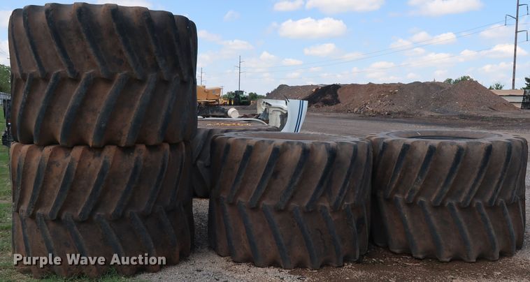 image for item DG4134 (4) Firestone Flotation 23DT 1250/45B32 tires