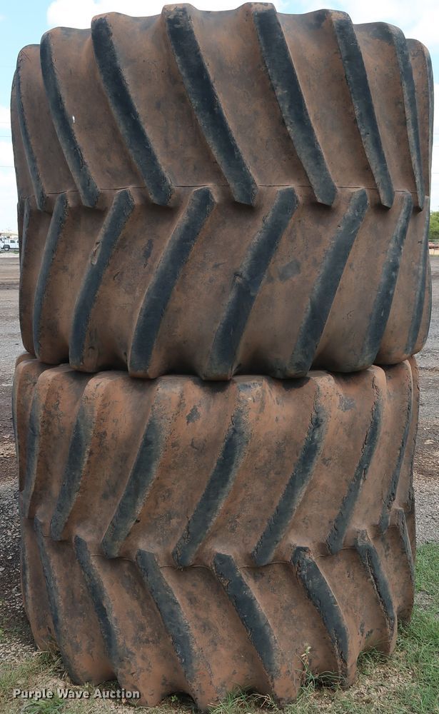 image for item DG4134 (4) Firestone Flotation 23DT 1250/45B32 tires
