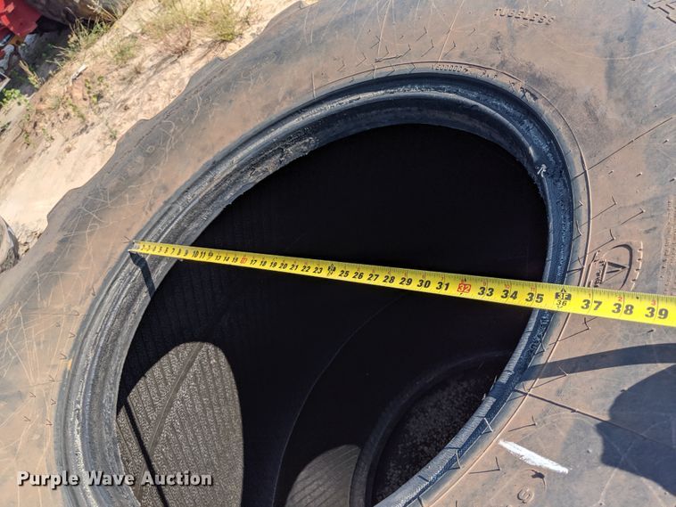 image for item DG4134 (4) Firestone Flotation 23DT 1250/45B32 tires