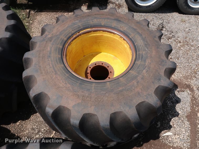 image for item DG4135 (4) Firestone Flotation 23DT 1250/45B32 tires and wheels