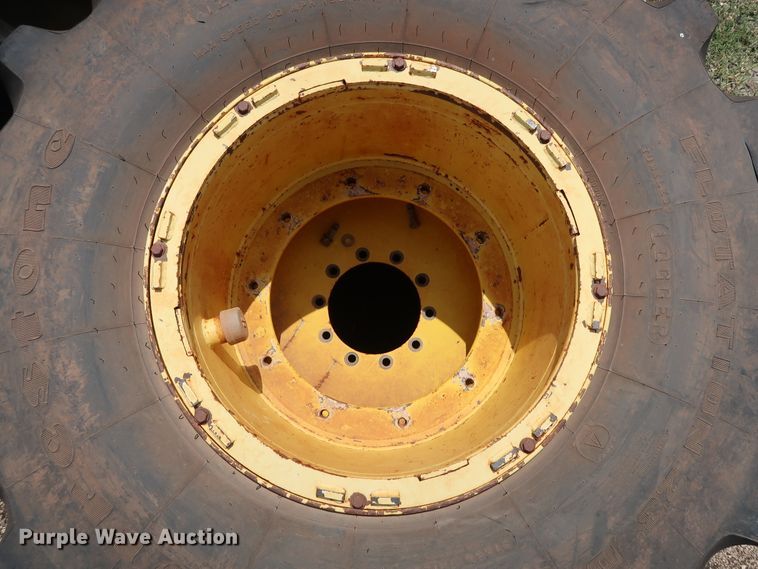 image for item DG4135 (4) Firestone Flotation 23DT 1250/45B32 tires and wheels