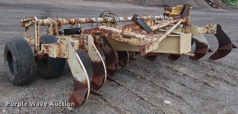 image for item DG4138 Big Ox 77 V-ripper