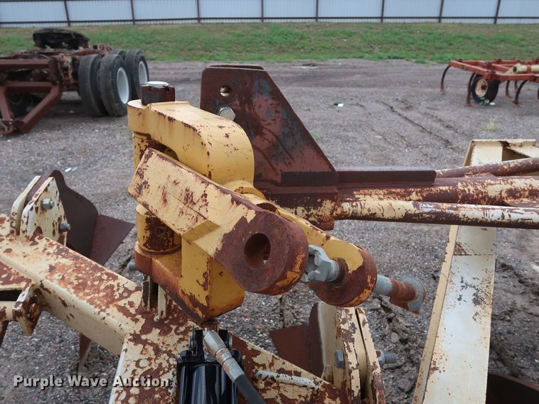 image for item DG4138 Big Ox 77 V-ripper