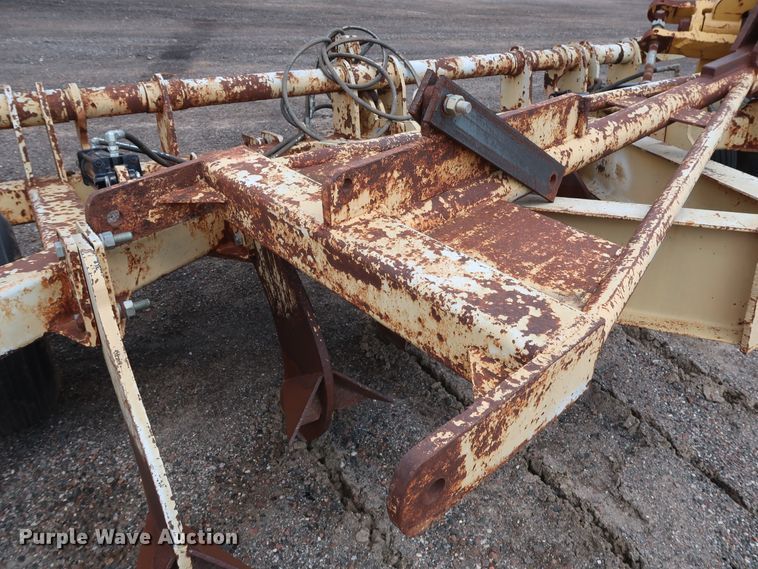 image for item DG4138 Big Ox 77 V-ripper