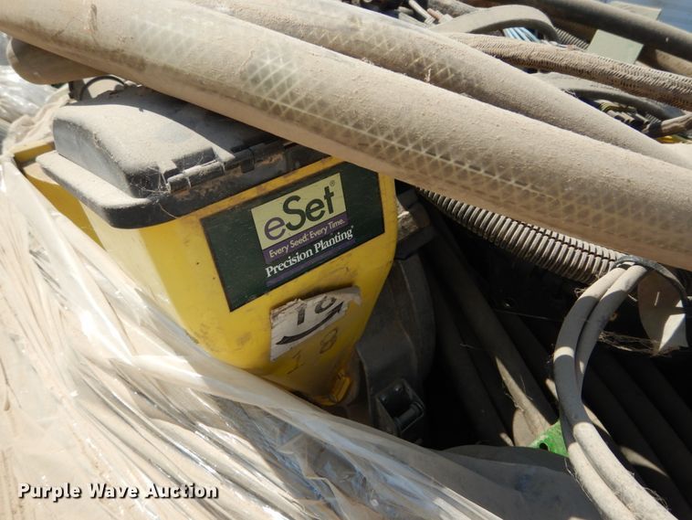 image for item DH2048 John Deere 1790 split row planter parts