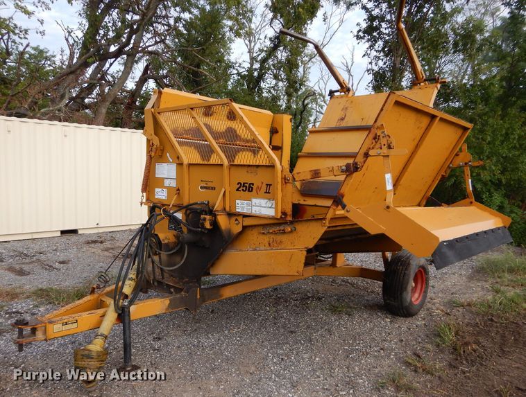 image for item DH2566 HayBuster 256 Plus II bale processor