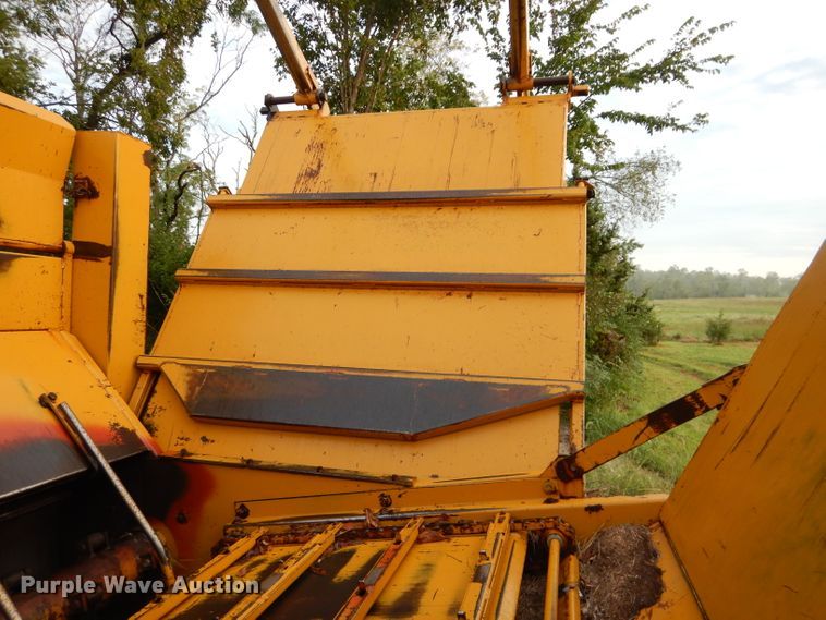 image for item DH2566 HayBuster 256 Plus II bale processor