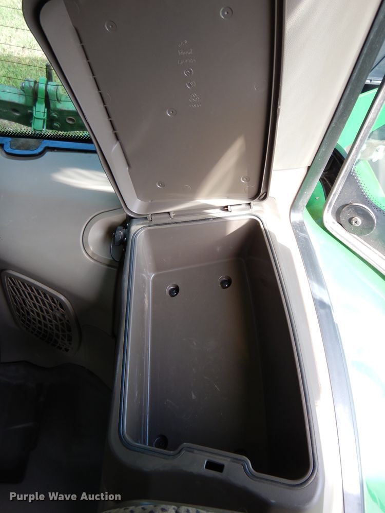 image for item DH2567 2013 John Deere 6210R MFWD tractor