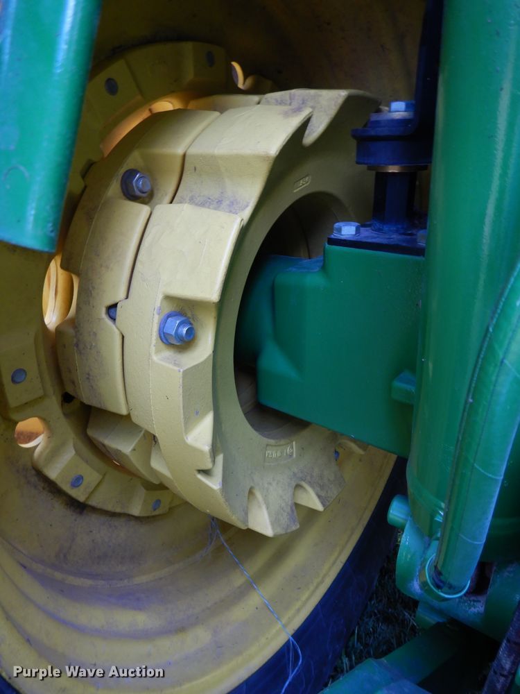 image for item DH2567 2013 John Deere 6210R MFWD tractor