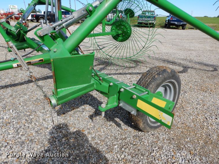 image for item DH2577 Frontier WR1012 hay rake