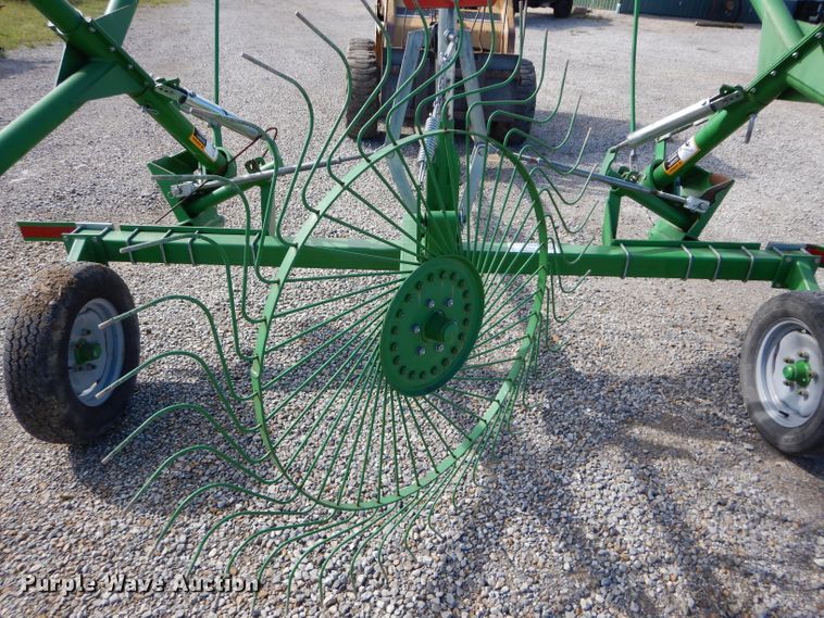 image for item DH2577 Frontier WR1012 hay rake