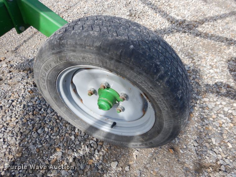 image for item DH2577 Frontier WR1012 hay rake