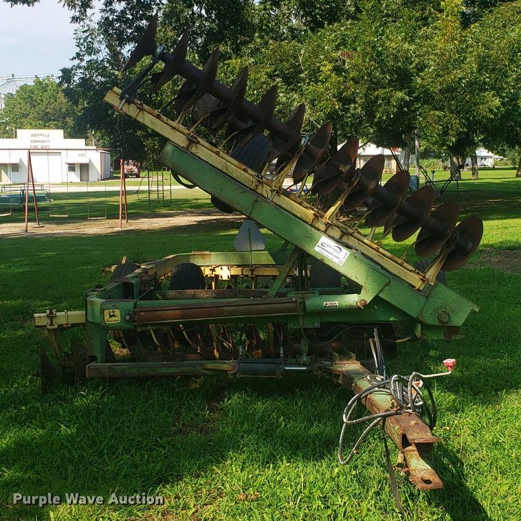 image for item DH2821 John Deere 220 disk