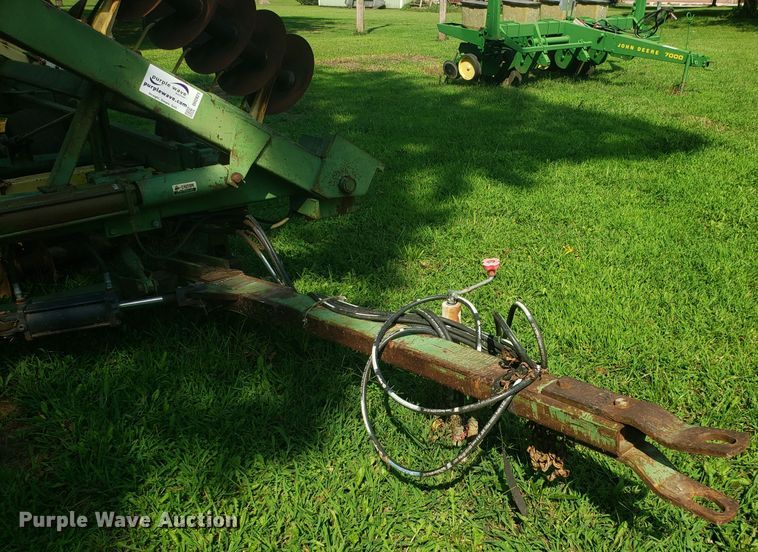 image for item DH2821 John Deere 220 disk