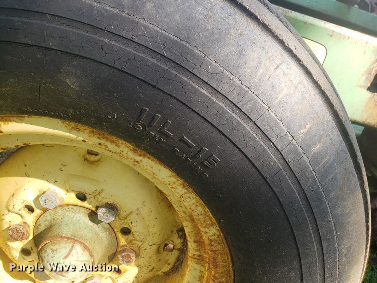 image for item DH2821 John Deere 220 disk