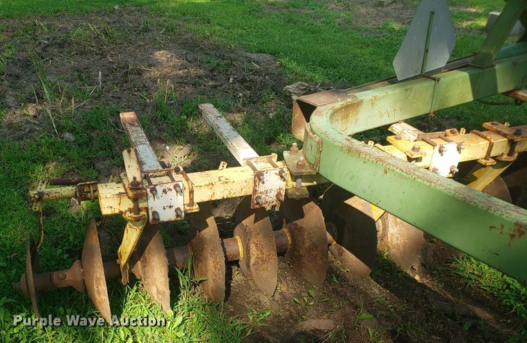 image for item DH2821 John Deere 220 disk