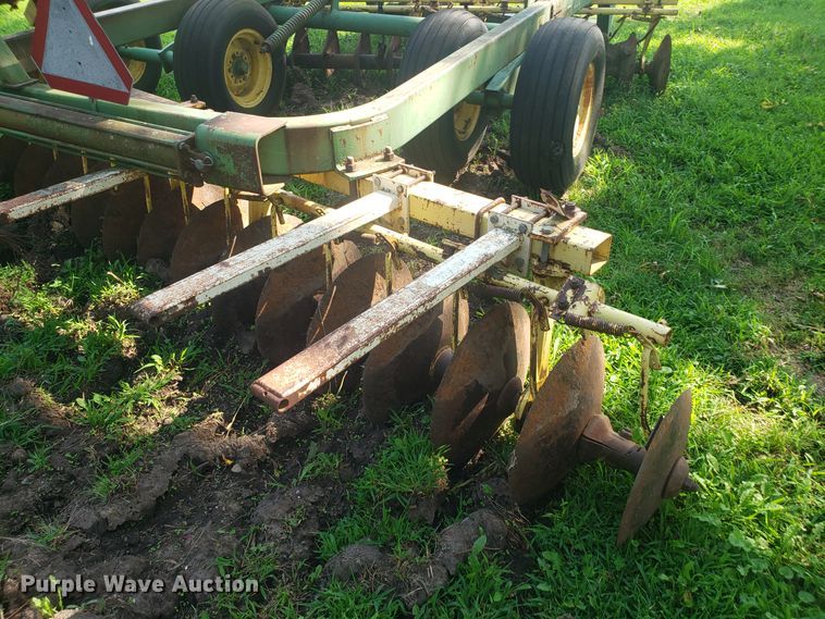 image for item DH2821 John Deere 220 disk