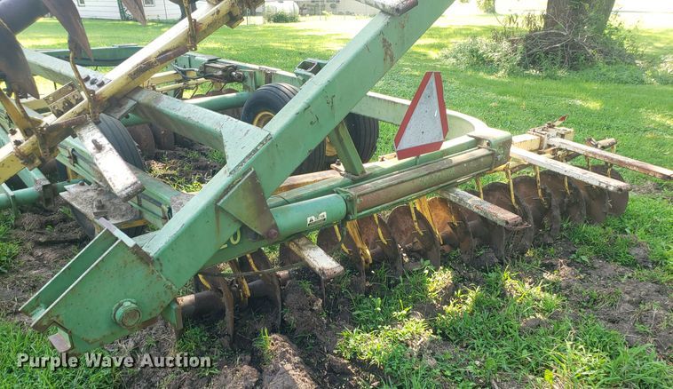 image for item DH2821 John Deere 220 disk
