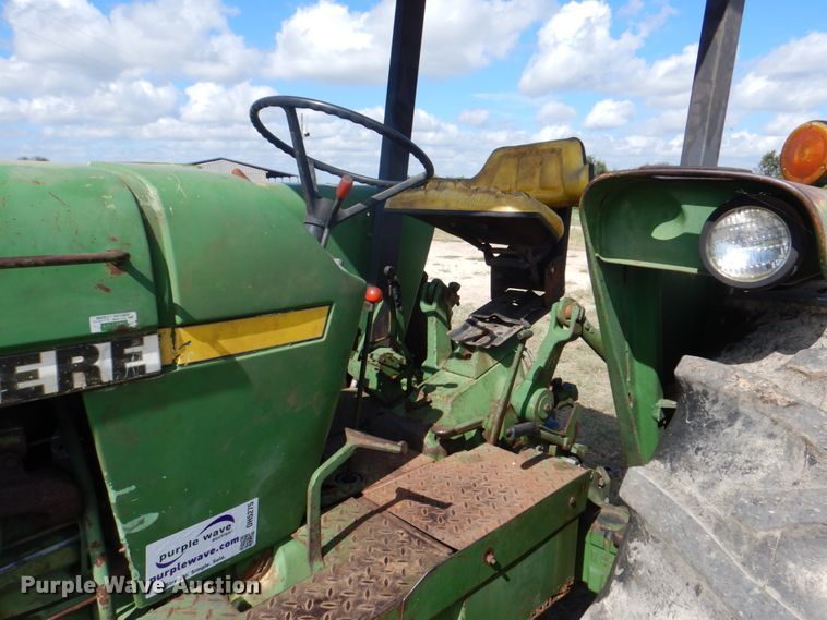 image for item DH5275 1980 John Deere 2940 tractor