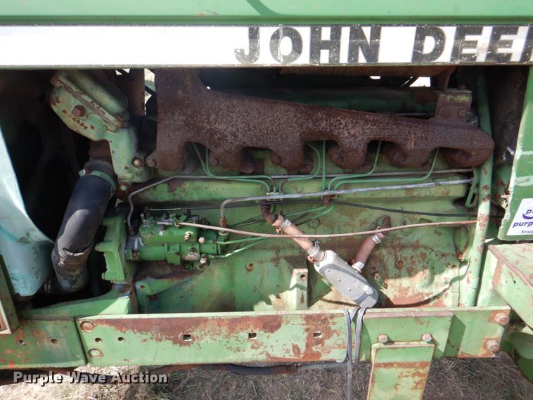 image for item DH5275 1980 John Deere 2940 tractor