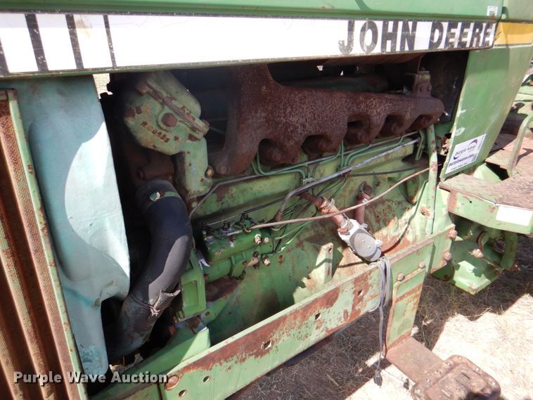 image for item DH5275 1980 John Deere 2940 tractor