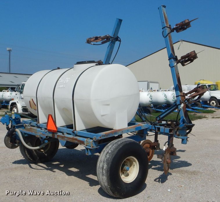 Ag Systems 6000 liquid fertilizer applicator in Mexico, MO Item