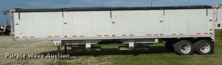 image for item DH6130 2004 Timpte double hopper bottom grain trailer