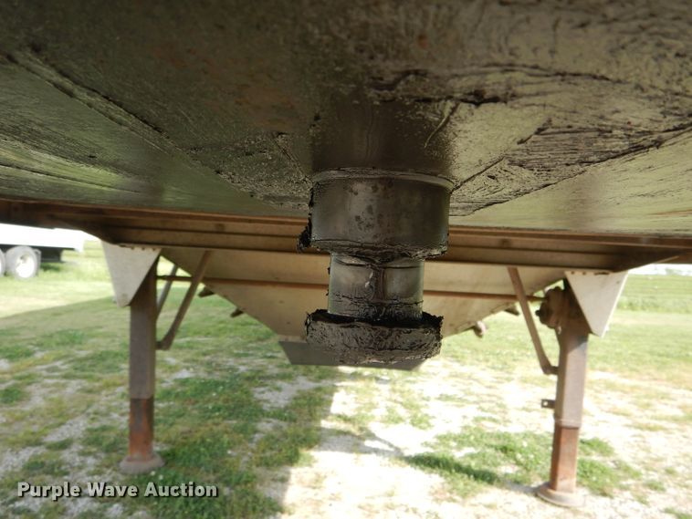 image for item DH6130 2004 Timpte double hopper bottom grain trailer