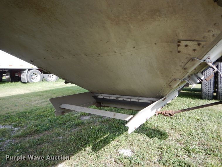 image for item DH6130 2004 Timpte double hopper bottom grain trailer