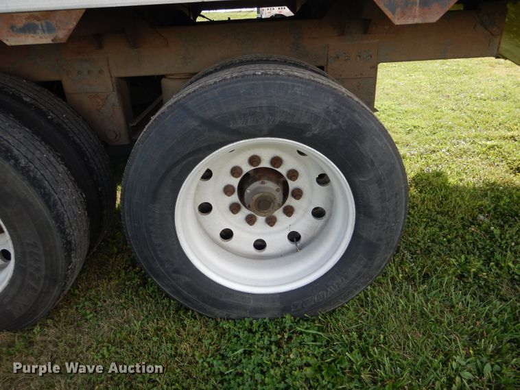 image for item DH6130 2004 Timpte double hopper bottom grain trailer