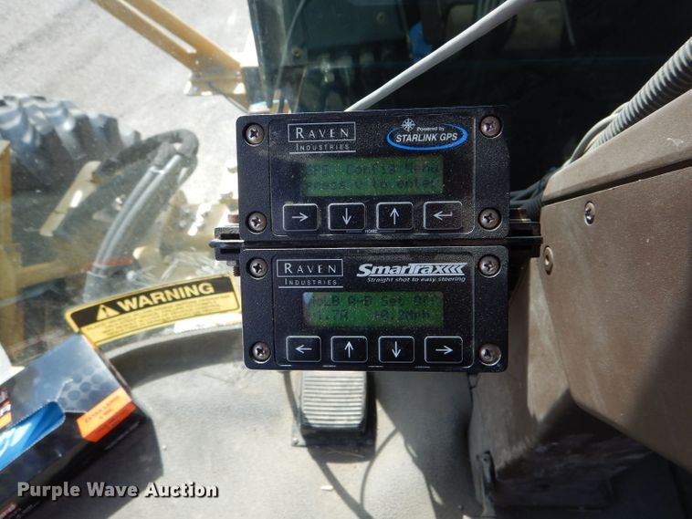 image for item DH6131 2006 Ag-Chem RoGator 874 sprayer