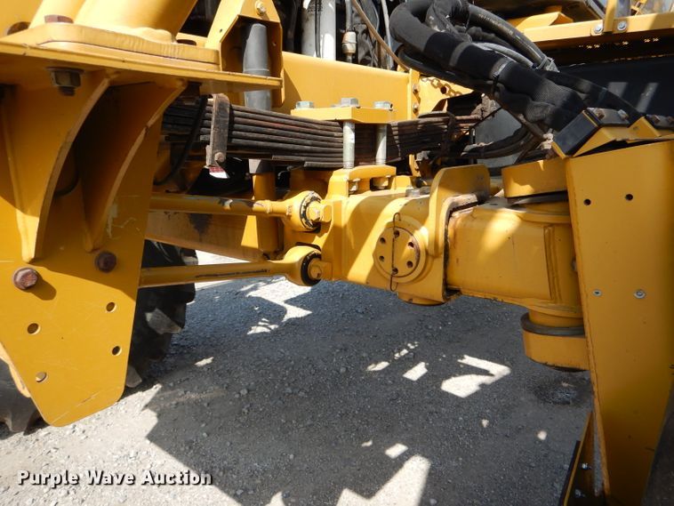 image for item DH6131 2006 Ag-Chem RoGator 874 sprayer