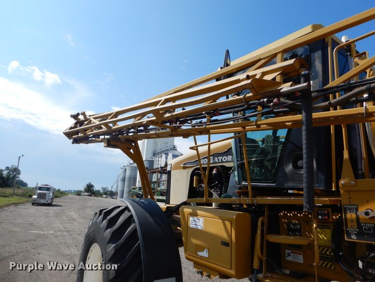 image for item DH6131 2006 Ag-Chem RoGator 874 sprayer