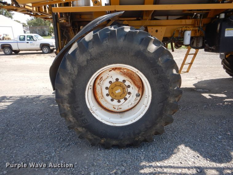 image for item DH6131 2006 Ag-Chem RoGator 874 sprayer