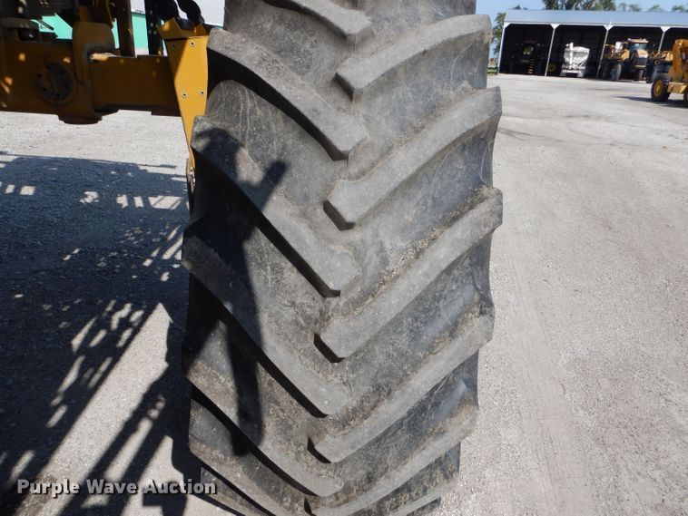 image for item DH6131 2006 Ag-Chem RoGator 874 sprayer