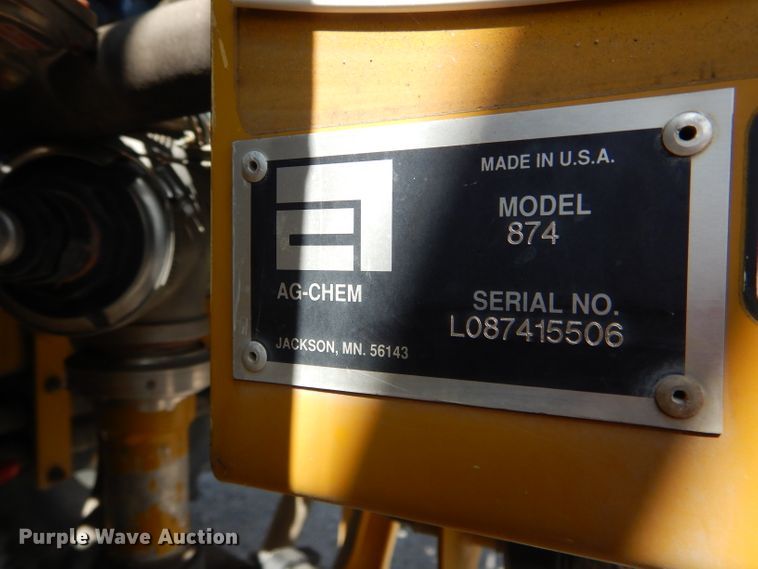 image for item DH6131 2006 Ag-Chem RoGator 874 sprayer