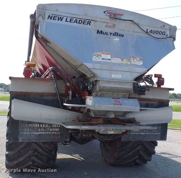 image for item DI0624 2010 Miller Atlas 3654 applicator with New Leader L4000G4 dry spreader bed