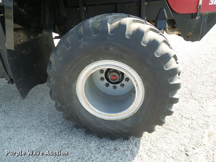 image for item DI0624 2010 Miller Atlas 3654 applicator with New Leader L4000G4 dry spreader bed