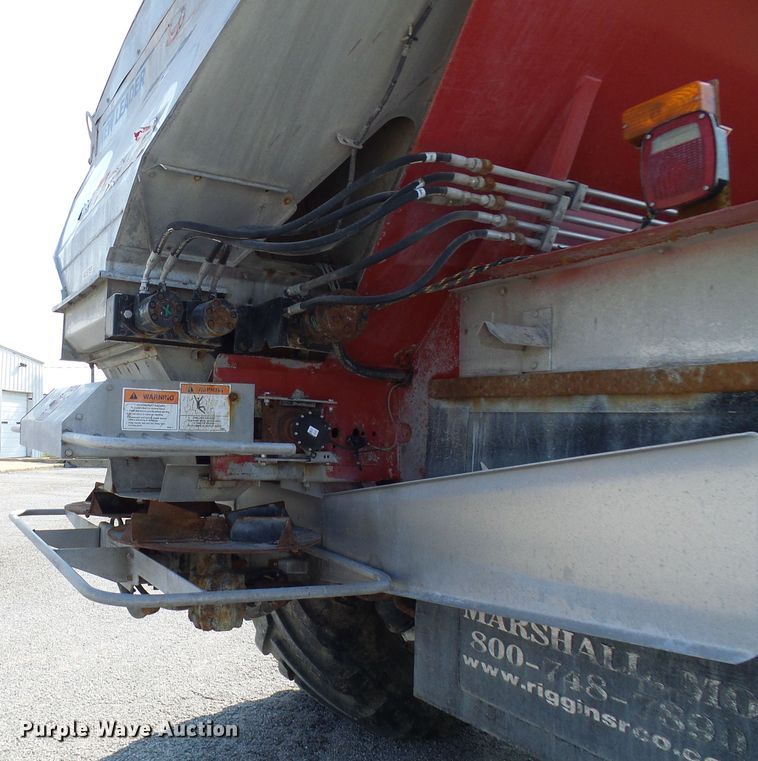 image for item DI0624 2010 Miller Atlas 3654 applicator with New Leader L4000G4 dry spreader bed