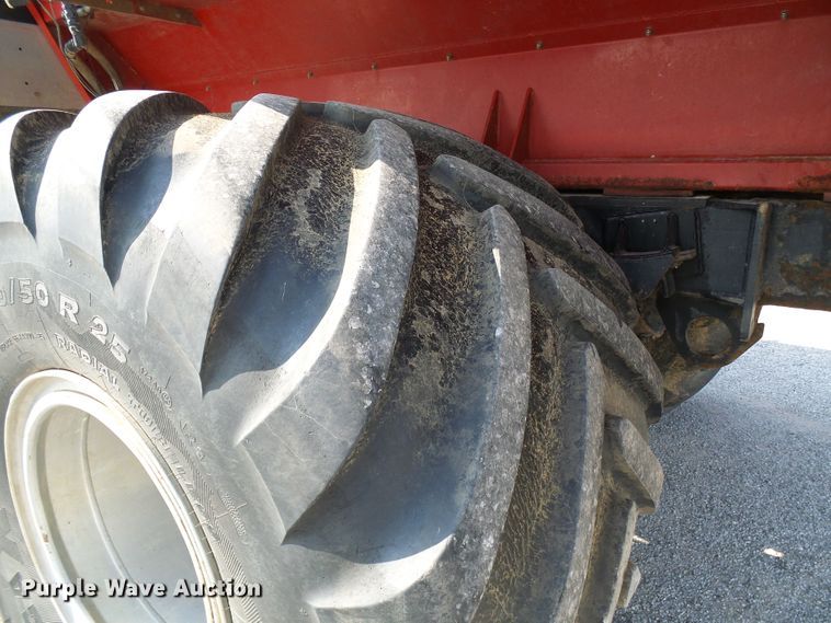 image for item DI0624 2010 Miller Atlas 3654 applicator with New Leader L4000G4 dry spreader bed