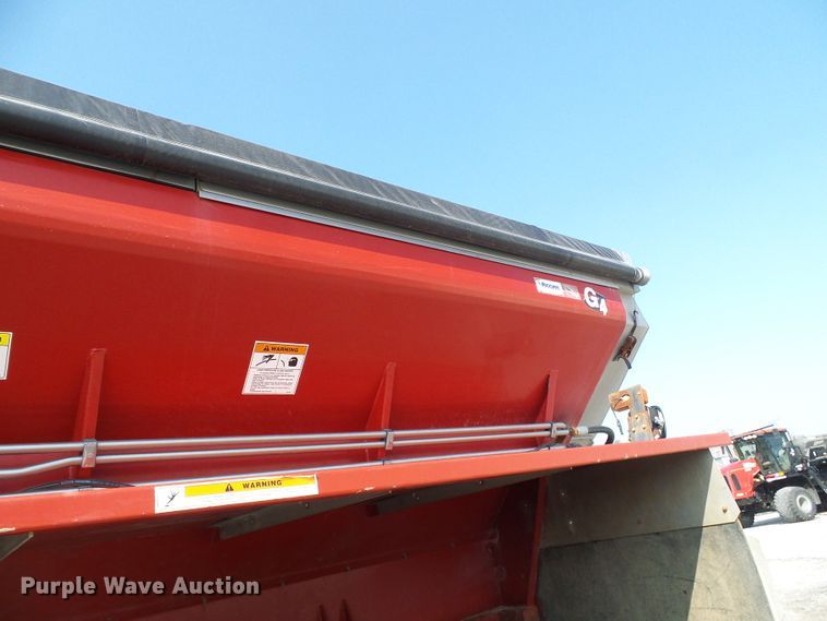 image for item DI0624 2010 Miller Atlas 3654 applicator with New Leader L4000G4 dry spreader bed