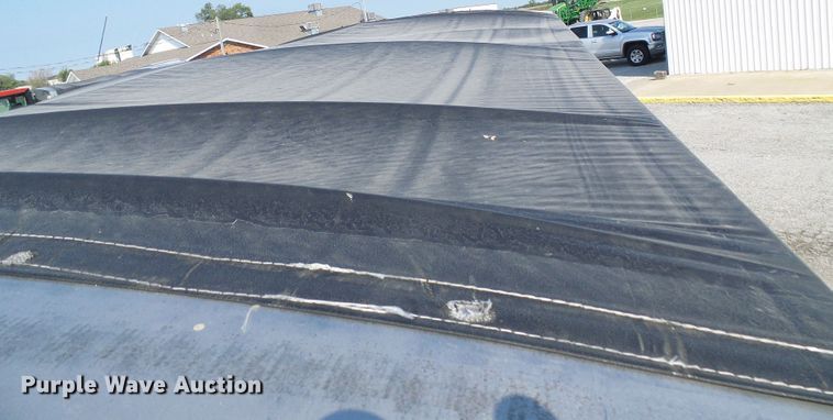 image for item DI0624 2010 Miller Atlas 3654 applicator with New Leader L4000G4 dry spreader bed